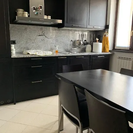 Near Como, Charming Apartment With Fireplace Grandate Exterior photo
