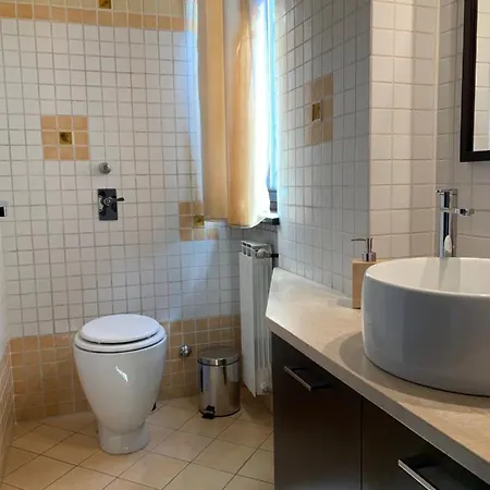 Near Como, Charming Apartment With Fireplace Grandate Exterior photo